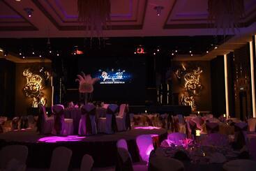 Vangohh Eminent Hotel & Spa
