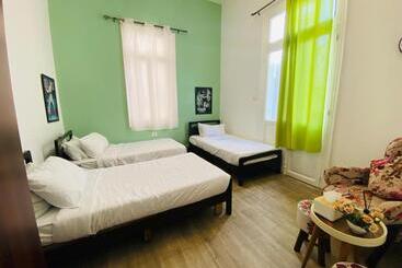 پانسیون City Hostel Dormitory