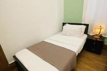 پانسیون City Hostel Dormitory
