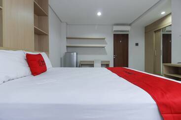 پانسیون Reddoorz @ Patal Senayan 4