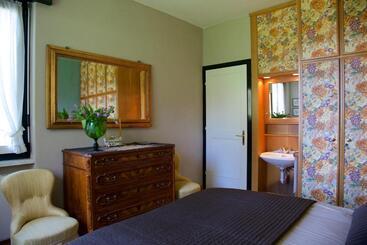 تختخواب و صبحانه Villa Ucci