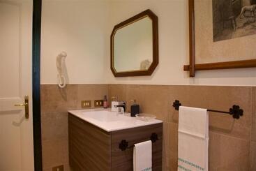 تختخواب و صبحانه Villa Ucci