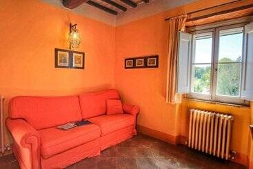 Luxurious Cottage With Pool In Assisi