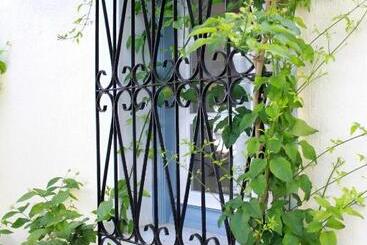 پانسیون Guesthouse Niriides