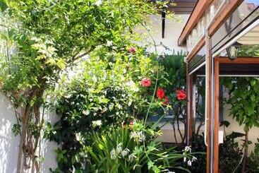پانسیون Guesthouse Niriides