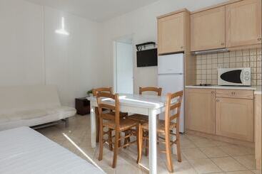 پانسیون Guesthouse Niriides