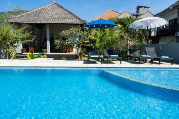 민박 Bali Dive Resort Amed