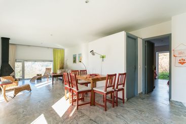 Casa De Las Letrinas Bajas