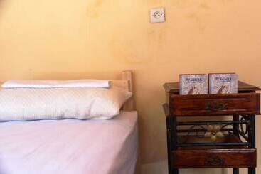 پانسیون Gîte Taghia Climbing   Hostel
