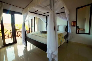 پانسیون Warung Ary & Home Stay