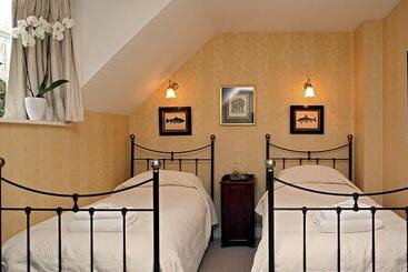Aintree Cottage
