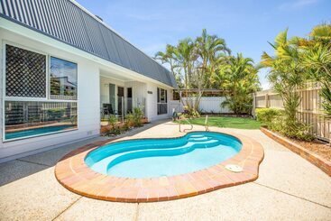 بيت ريفى Allamanda Sands   23 Oriole Avenue