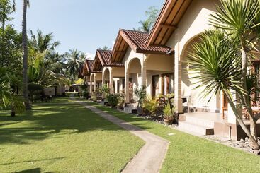 تختخواب و صبحانه Yuli S Homestay