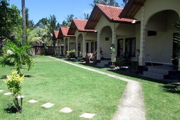 تختخواب و صبحانه Yuli S Homestay