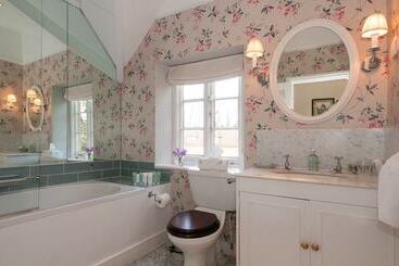 Epsom Cottage