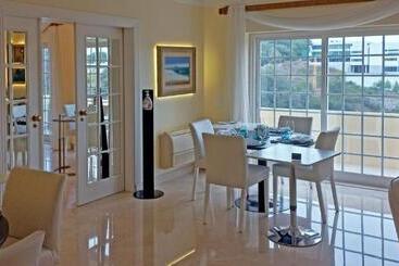 هتل Estoril Luxury Suites & Spa