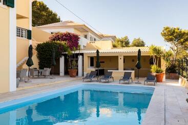 هتل Estoril Luxury Suites & Spa