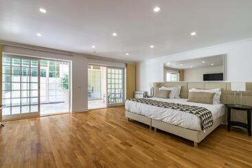 هتل Estoril Luxury Suites & Spa