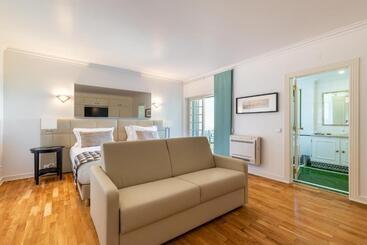 هتل Estoril Luxury Suites & Spa