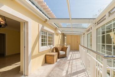 هتل Estoril Luxury Suites & Spa