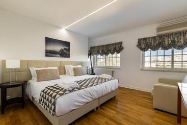 هتل Estoril Luxury Suites & Spa
