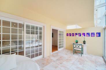 هتل Estoril Luxury Suites & Spa