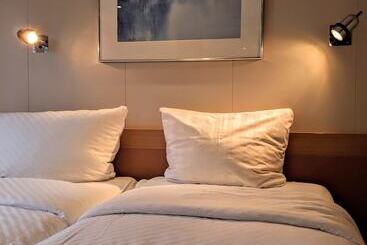 هتل Ms Select Bellejour   Neuss