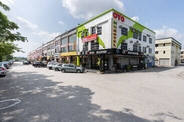 هتل Oyo 89844 Green Villa