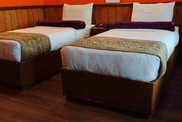 هتل The Rope Resorts