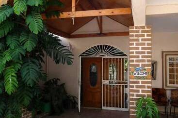 پانسیون Star House