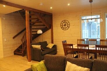 Sresort Family Apartment With 4 Bedrooms And Sauna