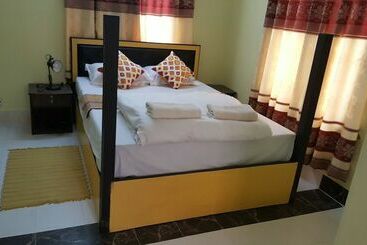 تختخواب و صبحانه Bnb Royal Tourist House