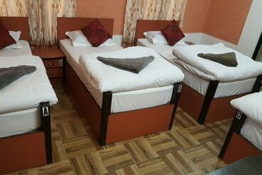 تختخواب و صبحانه Bnb Royal Tourist House