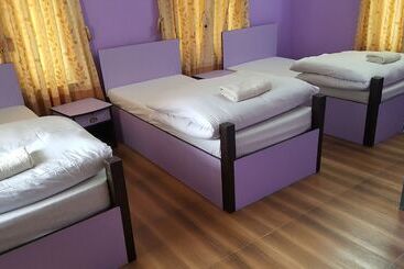 تختخواب و صبحانه Bnb Royal Tourist House