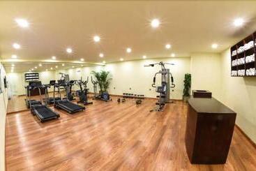Garden Plaza Hotel Sefah