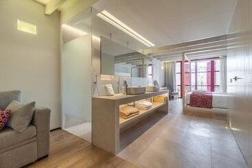 هتل Fil Suites