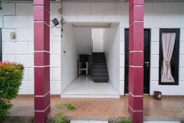 هتل Reddoorz @ Wisma Pangrango
