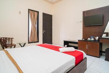 هتل Reddoorz @ Wisma Pangrango