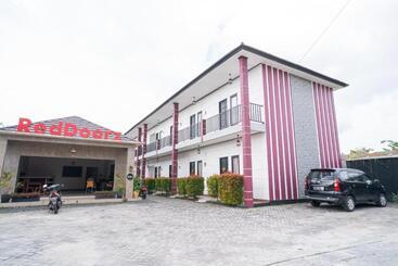 هتل Reddoorz @ Wisma Pangrango
