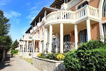 هتل Royal Villas Elenite   All Inclusive