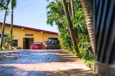 هتل Sea Fun Villa