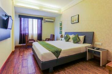 هتل Treebo Malabar Inn
