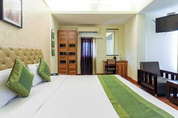 هتل Treebo Malabar Inn
