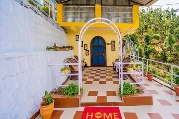 Oyo 14137 Home Valley Studio Kempty Road