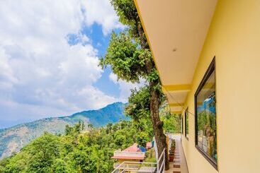 Oyo 14137 Home Valley Studio Kempty Road
