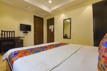 膳宿费 Fabhotel All In One Saltlake   Opp Bj Market Complex