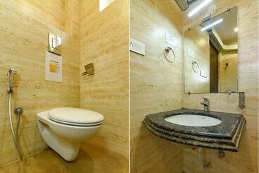 膳宿费 Fabhotel All In One Saltlake   Opp Bj Market Complex