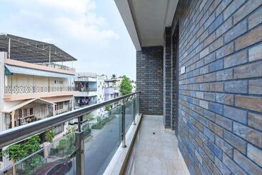 膳宿费 Fabhotel All In One Saltlake   Opp Bj Market Complex