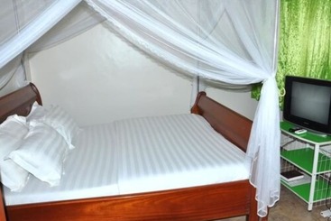 Sandton Hotel Kasese