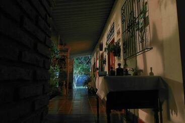 تختخواب و صبحانه Hostel La Casa Del Viajero Mompox